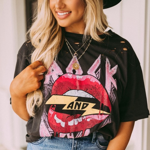 Rock And Roll Lips Lightening Graphic Tee Distress - Picture 3 of 5